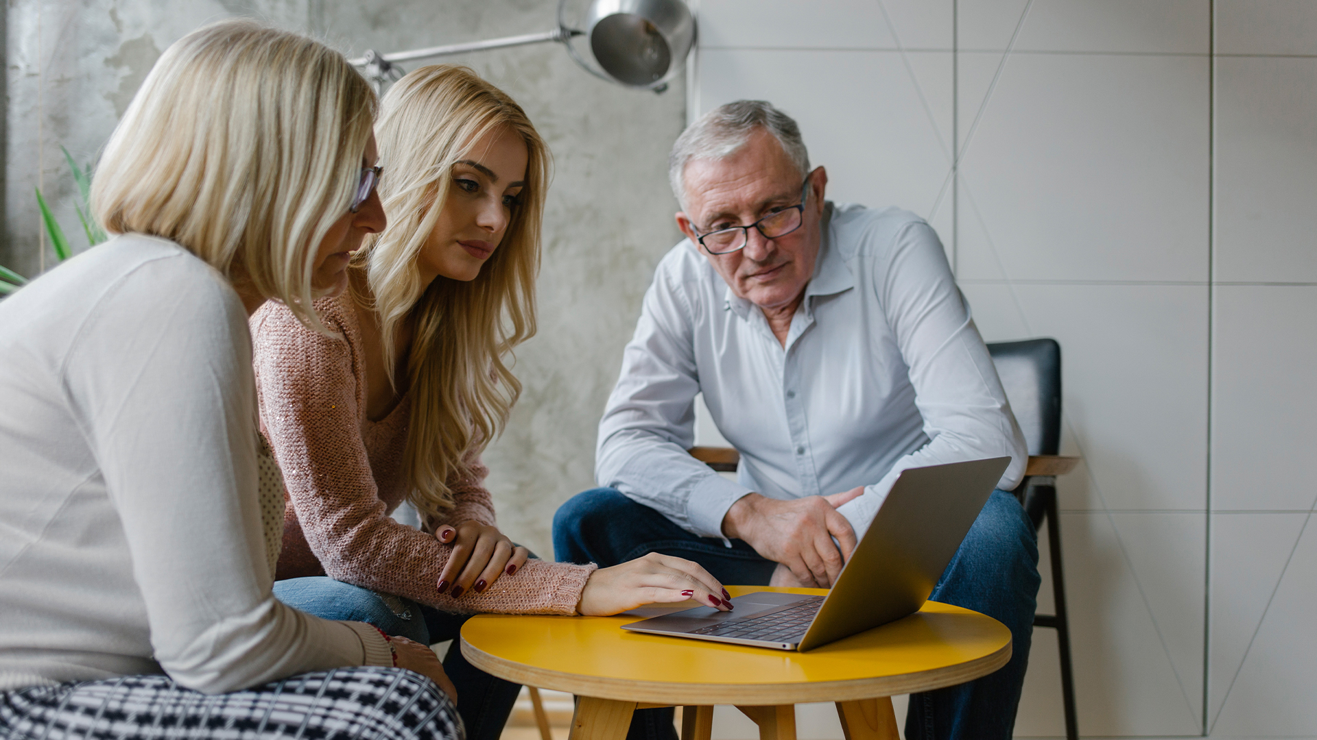 1 in 6 UK adults don’t have a single savings account