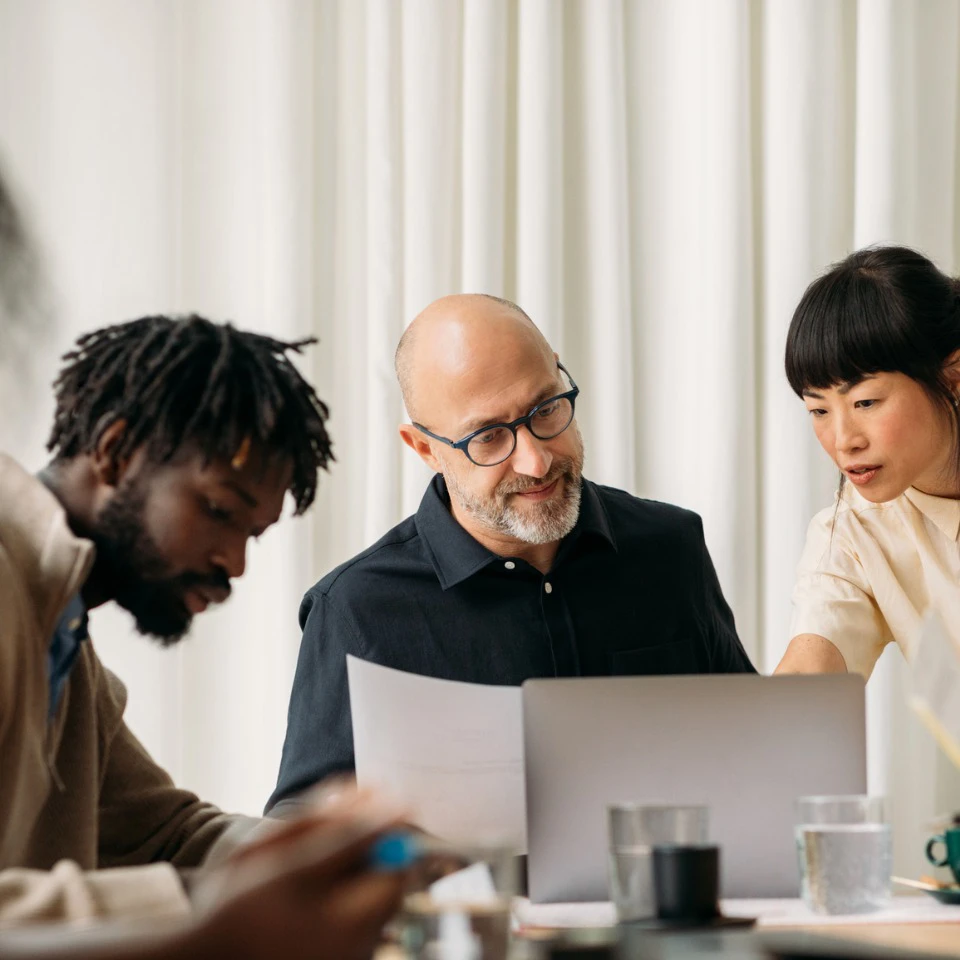 How do shared banking licences affect your business cash reserves?